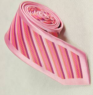 30026-38 Ružová kravata.