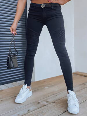 Čierne trendové džínsy