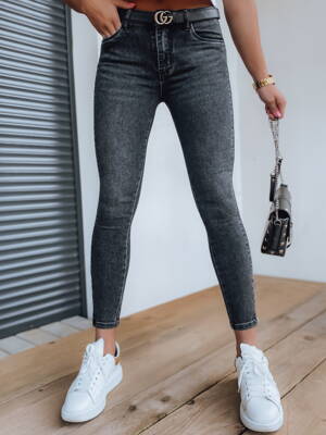 Klasické čierne džínsy so zipsami