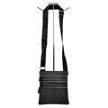 Kožená crossbody taštička.