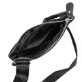 Kožená crossbody taštička.