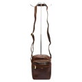 Kožená crossbody taška Peterson