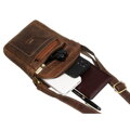Pánska kožená crossbody taška v hnedej farbe so zlatými detailmi – Peterson 
