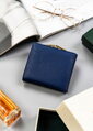 Malá dámska peňaženka z ekologickej kože uzatvárateľná na patent a kovový uzáver - Milano Design