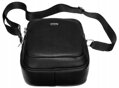 Praktická crossbody taška — David Jones