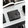 Niewielki czarny portfel męski ze skóry naturalnej z systemem RFID zamykany zatrzaskiem - 4U Cavaldi