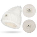 Biela dámska čiapka Beanie s mäkkou kožušinovou textúrou