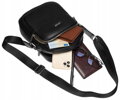 Praktická crossbody taška — David Jones