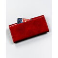 Elegancki portfel damski ze skóry naturalnej w czerwonym kolorze, zamykany zatrzaskiem i biglem - Peterson