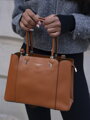Priestranná dámska taška z ekologickej kože - Flora&Co