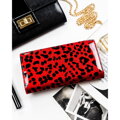 Veľká červená vertikálna dámska peňaženka so zvieracím vzorom a RFID ochranou