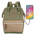 Zeleno-hnedý vodeodolný ruksak s USB portom a priehradkou na notebook do 13,3