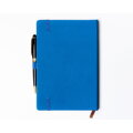 Modrý zápisník A5 s čiarovaným papierom, tvrdou väzbou a gumičkou
