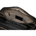 Malá čierna dámska crossbody taška z ekologickej kože so zlatými detailmi – Peterson