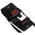 Čierna pánska kožená crossbody taška s klopou a zipsom – štýlový mestský doplnok