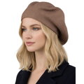 Uniwersalny beret damski wykonany z akrylu w ciemnobeżowym kolorze - Peterson