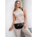 Čierna dámska crossbody kabelka z ekologickej kože s retiazkovým detailom