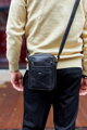 Praktická kožená crossbody taška pre pánov Peterson