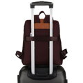 Bordovo-hnedý dámsky mestský ruksak s uchytením na kufor