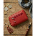 Czerwone, dwukomorowe etui na klucze ze skóry naturalnej zamykane suwakiem
