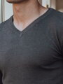 Pánsky tmavosivý sveter s výstrihom do V Dstreet WX2219
