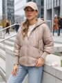 Karamelová krátka prešívaná dámska bunda s kapucňou TY5764