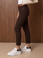 Dámske džínsy Dstreet mom fit s opaskom – čokoládové