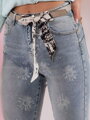 Dámske rifľové nohavice skinny s opaskom CRYSTALUX modré UY2427