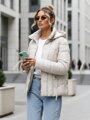 Svetlosivá prešívaná dámska bunda s kapucňou TY5584