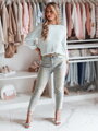 Dámske rifľové nohavice skinny s kvetmi PERLAON modré UY2477