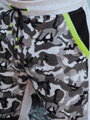 Pánske šedé camo tepláky Dstreet UX4428