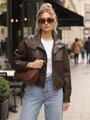 Hnedá dámska bunda z ekokože oversize strihu TY5650
