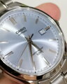 Pánske hodinky Casio MTS-115D-2A2V + krabička (zd292b) zafírové sklíčko