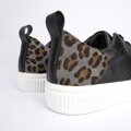 Dámske kožené tenisky s leopardím vzorom 95-D-952-1