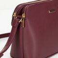 Dámska dvojkomorová crossbody kabelka z ekokože bordová