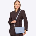 Dámska crossbody s olemovanou klopou modrá 100-4Y-235-N