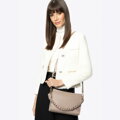 Dámska crossbody kabelka s pletenou rúčkou béžová 99-4E-011-9