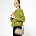 Dámska kožená crossbody kabelka na retiazke strieborná 99-4E-305-S
