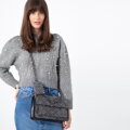 Dámska riflová crossbody kabelka Wittchen s monogramom 97-4Y-212-8