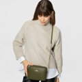 Dámska kožená crossbody kabelka Wittchen s retiazkou 29-4E-015-Z