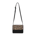 Dámska crossbody kabelka Wittchen z ekokože so vzorovanou chlopňou 97-4Y-507-1X