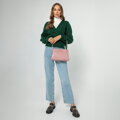 Damska torebka crossbody trapezowa różowa 99-4E-622-P