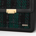 Damska torebka crossbody z tkaniny bouclé czarno - zielona 99-4Y-410-1Z