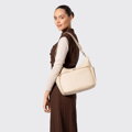 Krémová dámska crossbody kabelka Wittchen z polyesteru s elegantným vzhľadom