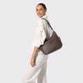 Tmavohnedá dámska crossbody kabelka Wittchen z polyesteru s elegantným vzhľadom