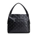 Dámska kabelka typu vak z kože s monogramom čierno-strieborná 100-4E-625-1S