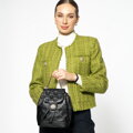 Kožená crossbody kabelka s razením malinová 99-4E-307-33