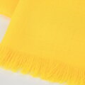 Elegantná dámska šatka s jemnými strapcami, žltá 98-7D-X10-X1