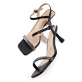 Dámske sandále s lesklým remienkom 96-D-959-1