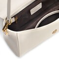 Krémová crossbody kabelka z prírodnej kože s klopou 102-4E-211-0